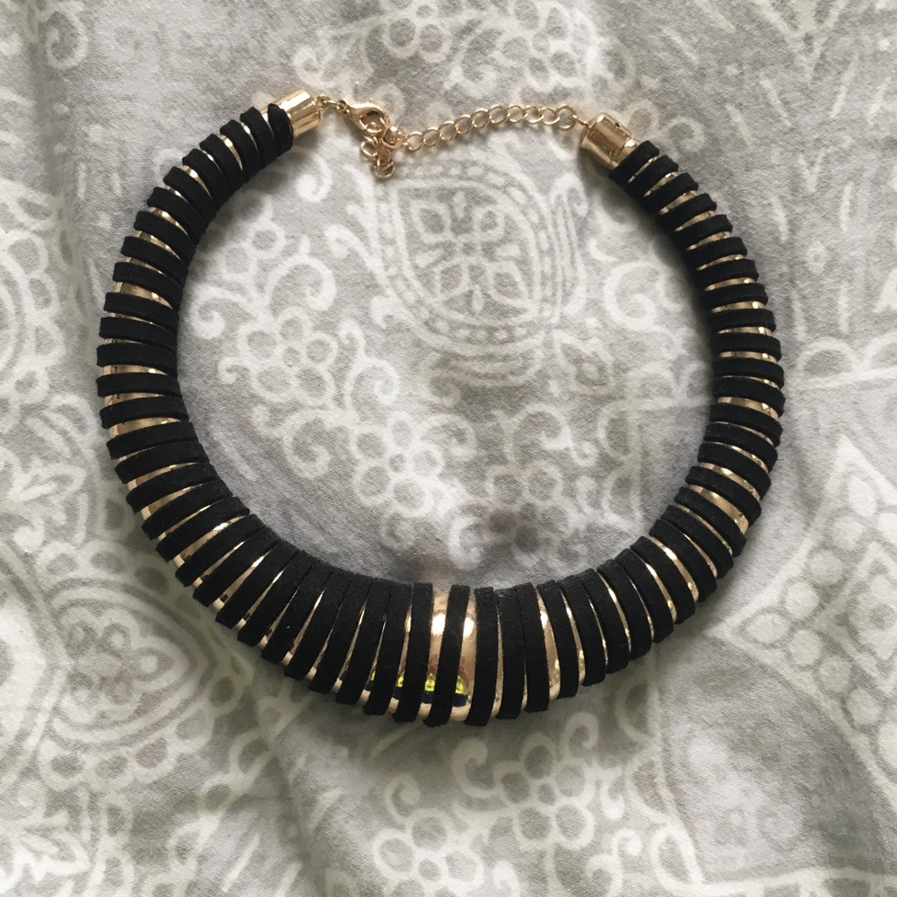 Nasty Gal choker